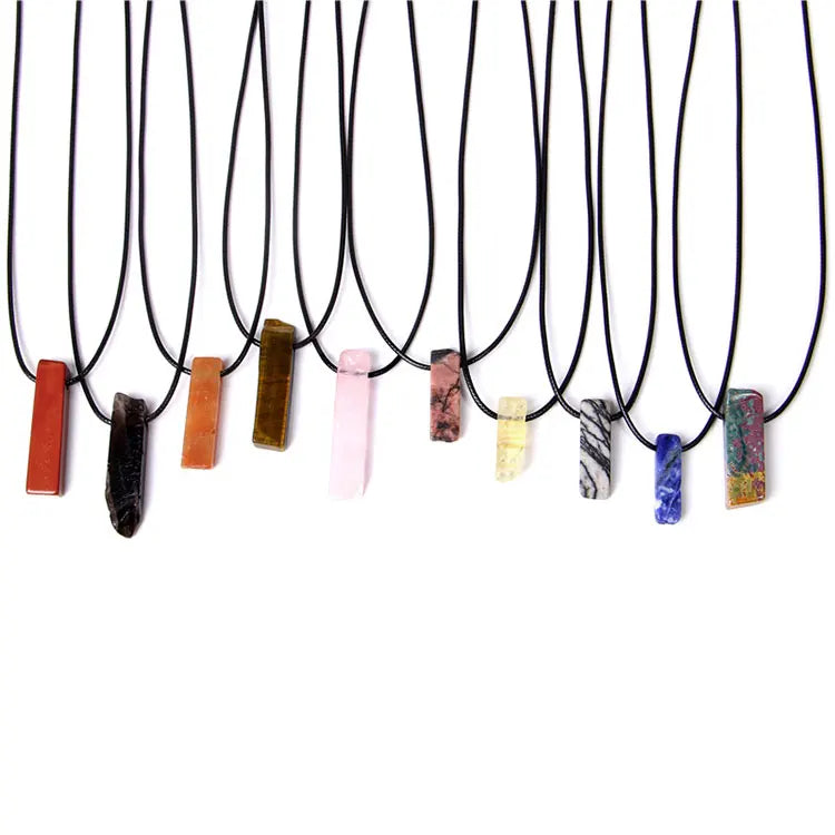 Spiritual Healing Crystal Jade Necklace Irregular Flat Raw Crystal Necklace Reiki Natural Rose Quartz Healing Stone Necklace