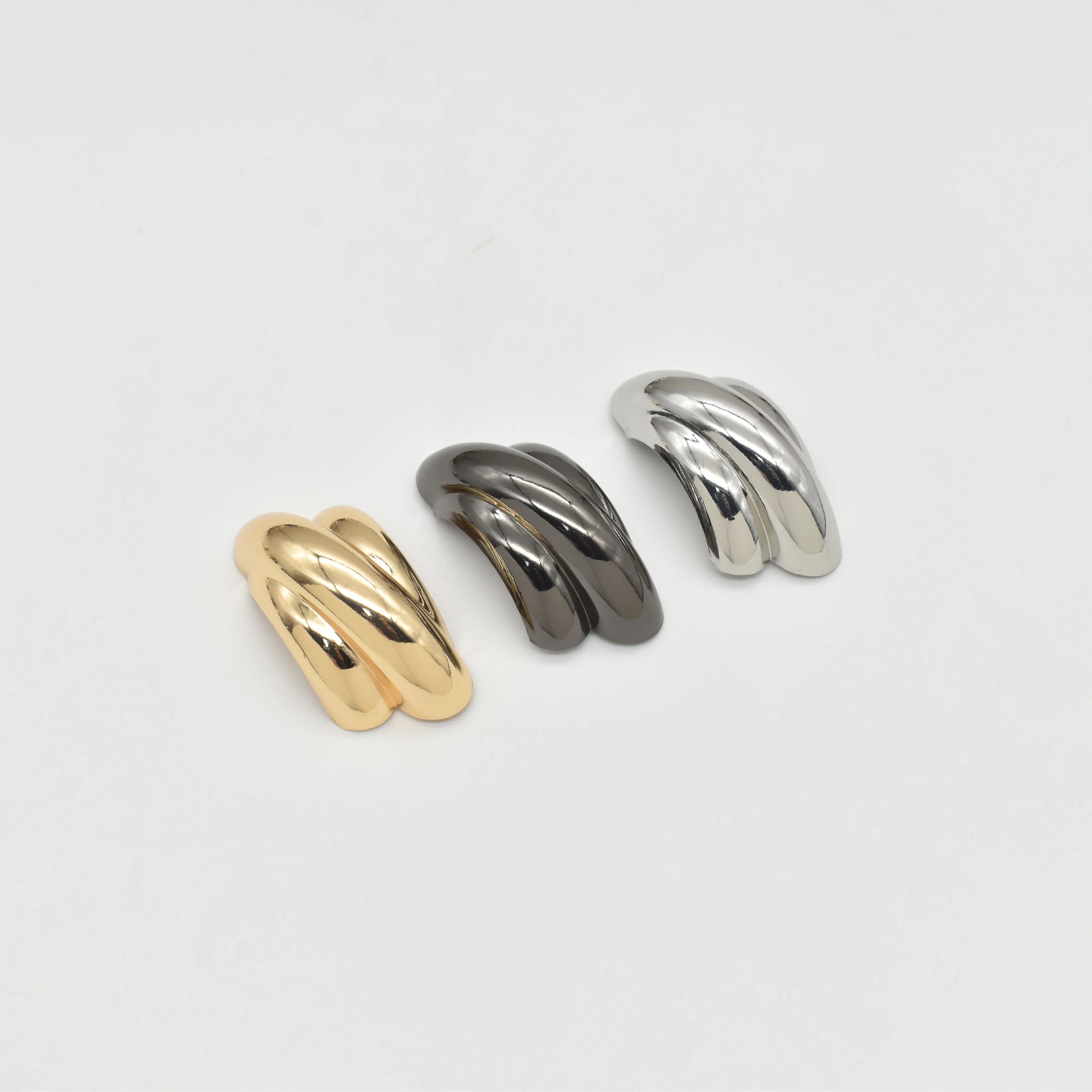 Hot Selling Irregular Garment Accessories Rust Resistant Gold Clip Buckle Bikini Connector for Women Dress