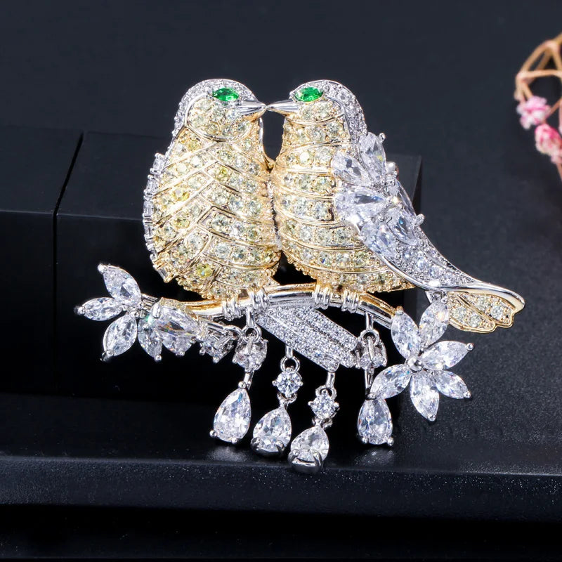 Elegant Jewellery Cubic Zircon Gold and Silver Color Lucky Cute Bird Shape Wire Brooches Pin for Women Jewelry Accessory