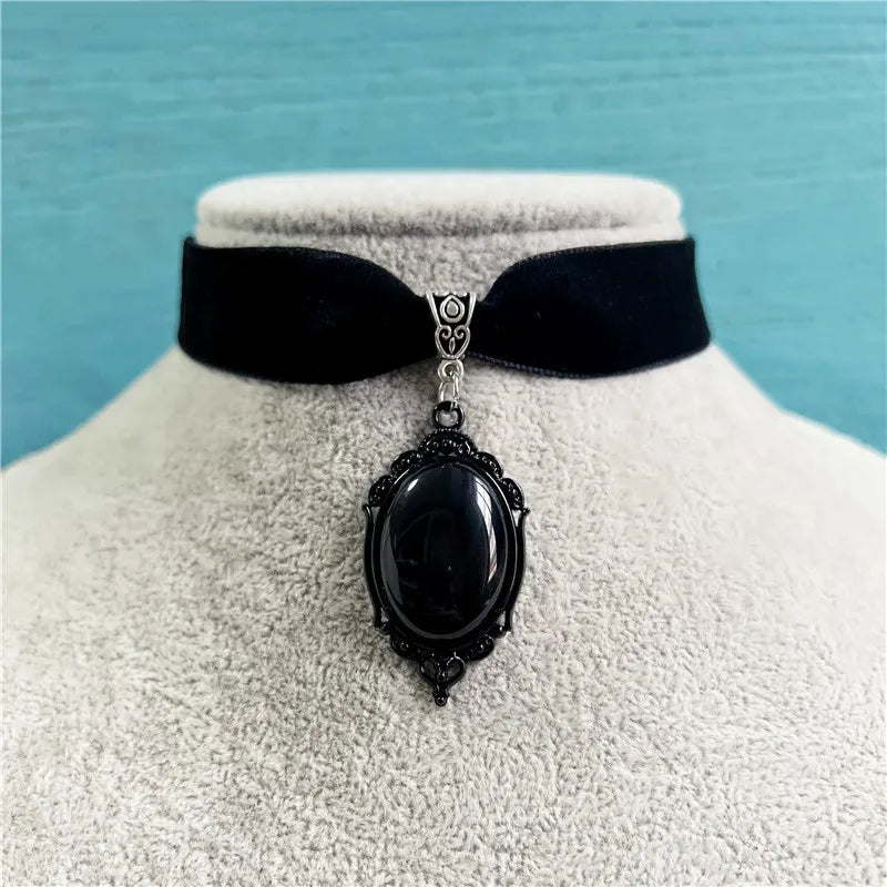 Custom Minimalism Vintage Style Black Punk Geometric Leather Choker Collarbone Necklace for Woman
