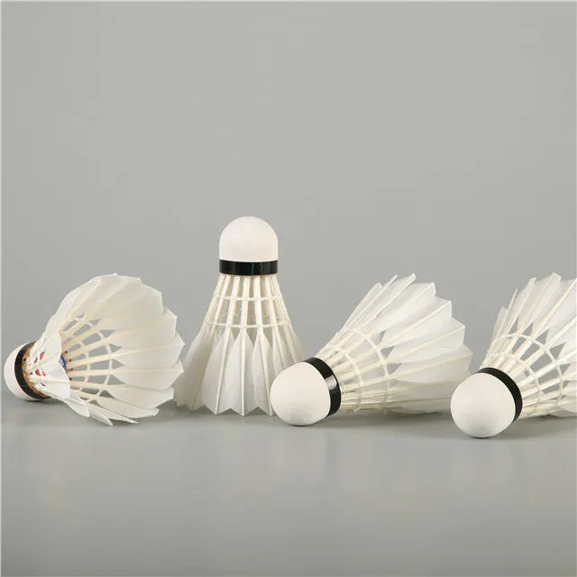 Lingmei Wholesale Brand Ling Mei Badminton Shuttlecock with Best Flight 70 As30 Yy Aeroplane