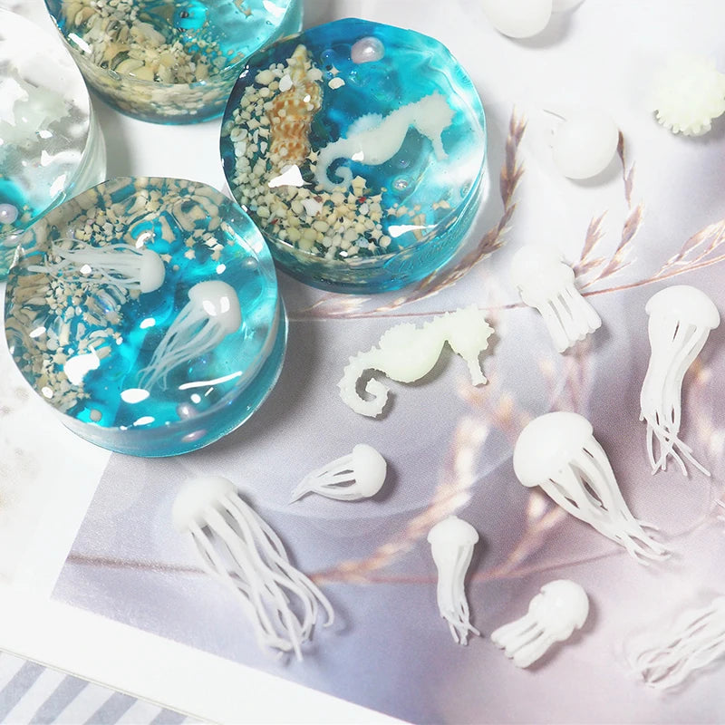 Early Riser DIY Glue Mini Jellyfish Seahorse Pufferfish Ocean Filler 3D Stereoscopic Resin Accessories Made of Silicone
