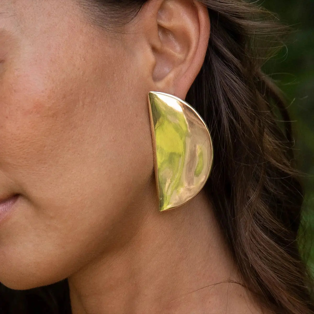 Simple Design Polished Chunky Stainless Steel 18K Gold Plated Large Half-moon Earrings