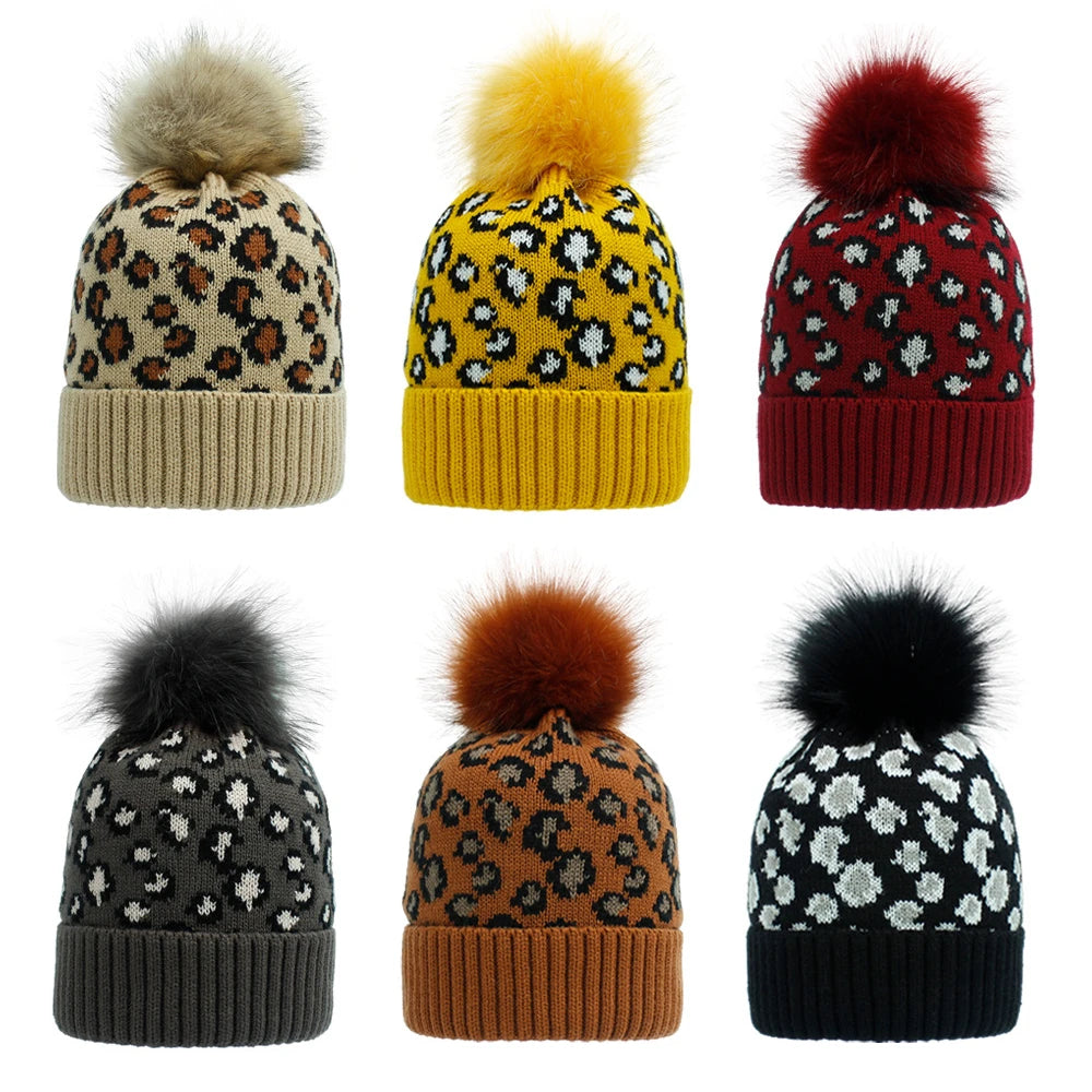 Wholesale Custom Ribbed Jacquard Knitted Leopard Spotted Print Pattern Pom Beanie Hat Toque Snow Skull Cap With Faux Fur Pompom