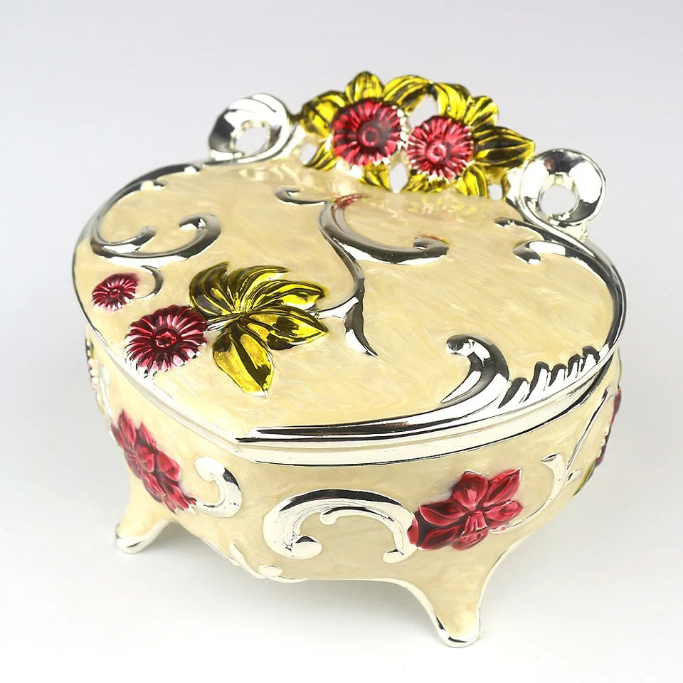Wholesale Embossed Zinc Alloy Metal 18 Note Music Box Sankyo Movement Boutique Gifts for Christmas Valentine's Day