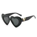 STORY XY8934 V LOGO Millet Nail Classic UV400 Eyewear Women Fashion Heart Shaped Sunglasses Personalized Red Love Sun Glasses