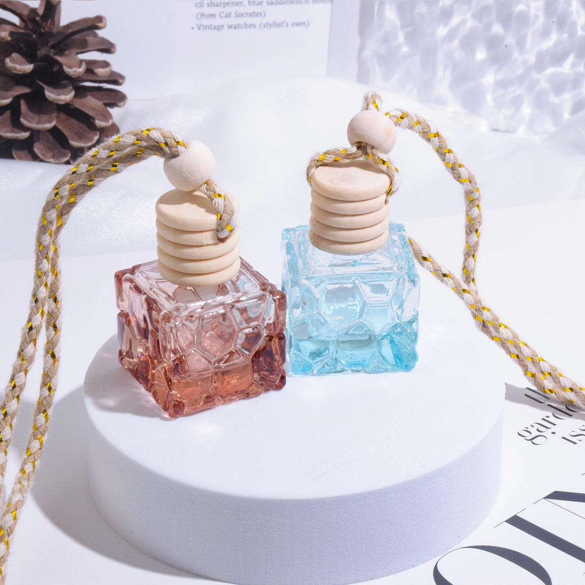 Wholesale 10ml Air Freshener Diffuser Empty Frosted Car Hanging Perfume Bottle With Wooden Caps in Stock