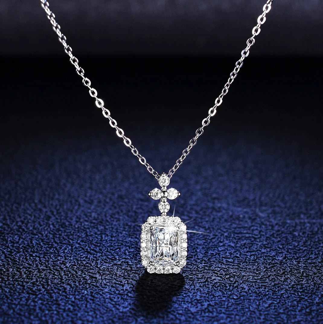 2022 Supplier Fashion Beautiful 925 Sterling Silver Moissanite Rectangle Necklace for Women