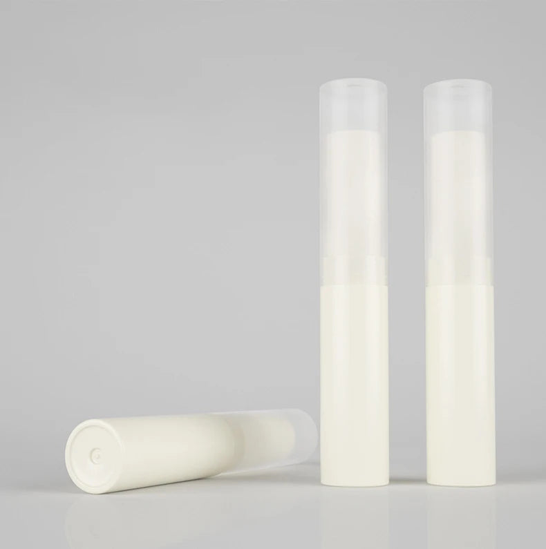 High Quality Small PP Lipgloss Tube Round White Lipstick Tube Plastic Lip Gloss Container 4g