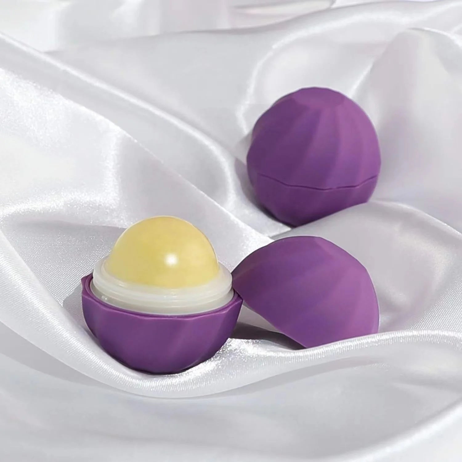 Colorful Custom Ball Shape Lip Balm Container Lip Balm Plastic Jar