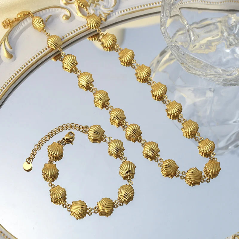 Luxury 18K Gold Plated Jewelry Set Personalized Gift for Ladies-Hot Sale Waterproof Shell Bracelet Charm Necklace Accessory