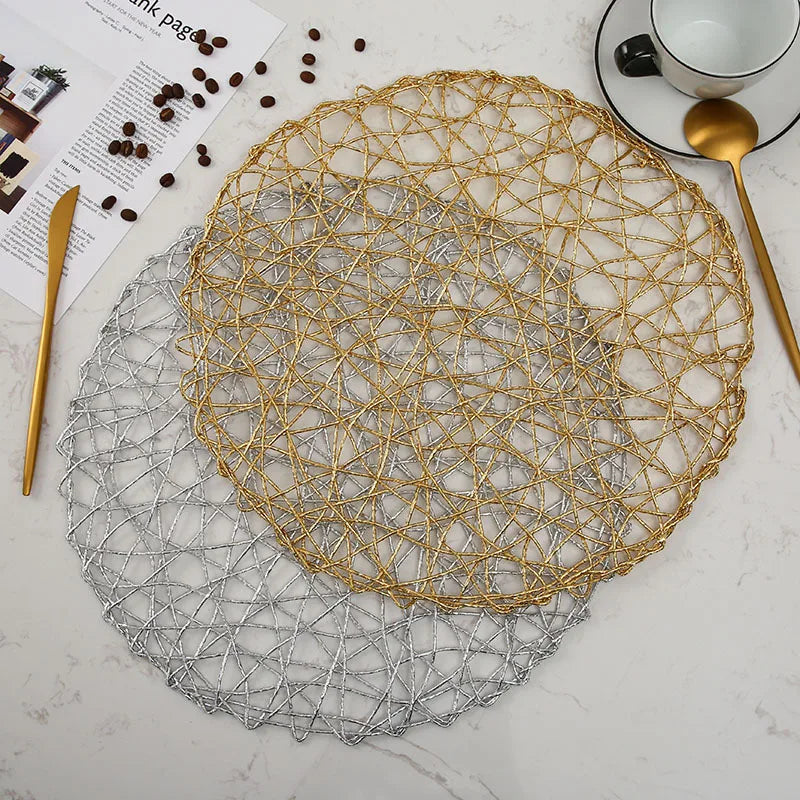 Wholesale New Round Table Mat Weave Hollow Out Design Coaster Pvc Gold Placemats for Wedding Hotel