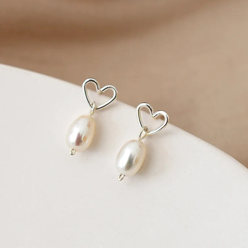 2022 925 Sterling Silver Real Natural Freshwater Pearl Earrings Fashion Small Pearl Heart Earring for Women Girl