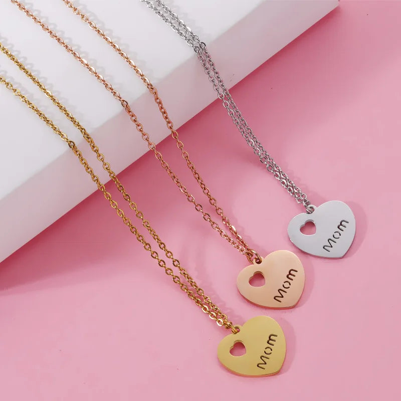 Wholesale Mother's Day 's Gift Stainless Steel Heart Hollow Heart Mom Pendant Necklace for Mum