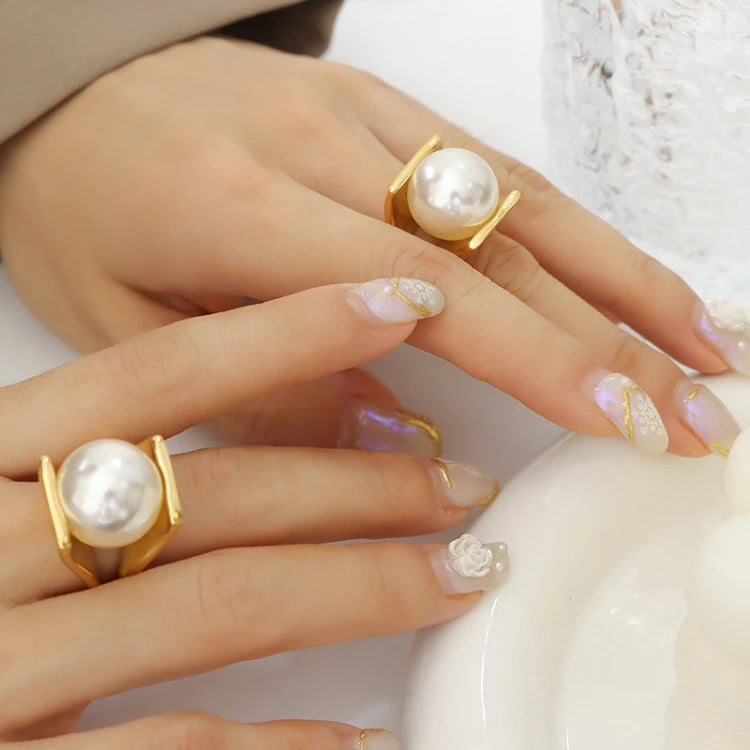 MC283 Wholesale Stainless Steel 18K Gold Plated Y Shaped Ring Big Pearl Chunky Ring Women Exaggerated Personalized Finger Ring