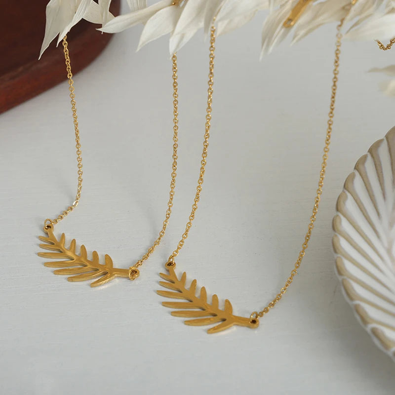 2 Sizes Stainless Steel Fish Bone Wheat Leaf Pendant Necklace 18K Gold Plated Non Tarnish Necklaces Women Minimalist Jewelry Hot