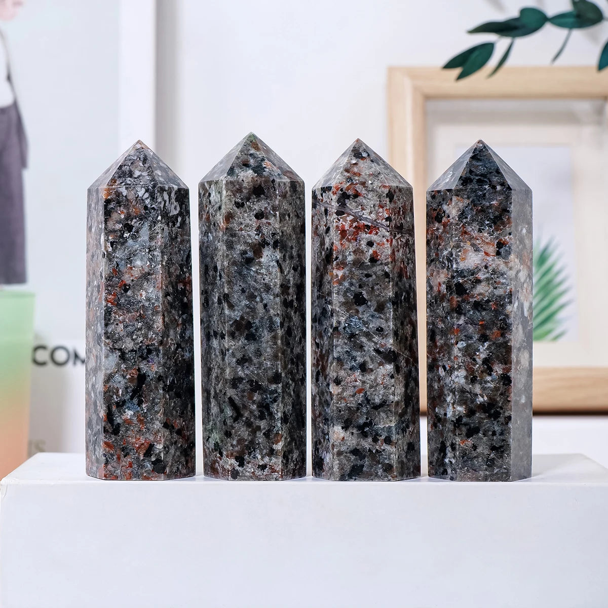 Wholesale Natural Crystal Healing Yooperlite Carfts Polished Single Point Wand for Decor