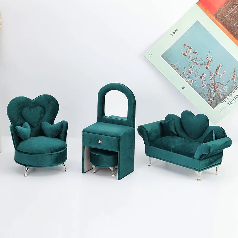 Manufacturers for Cosmetic Tabletop Simulation Furniture Decoration Comfortable Peacock Green Dutch Velvet Jewelry  Cosmetics