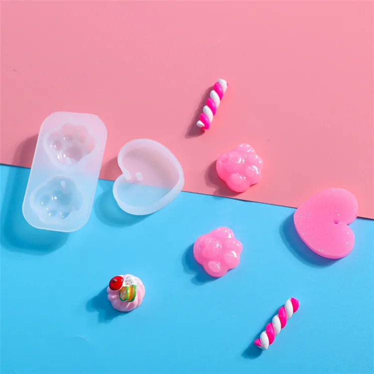 Wholesale Hot Selling Creative Cat Paw Silicone Mold Cute Heart Shaped Resin Epoxy Molds DIY Making Tool
