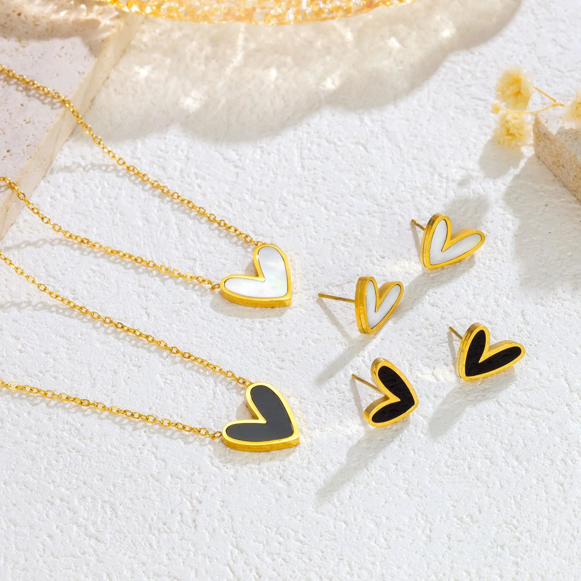 18k Gold Plated Stainless Steel Enamel White Heart Black Heart Necklace Earrings Set