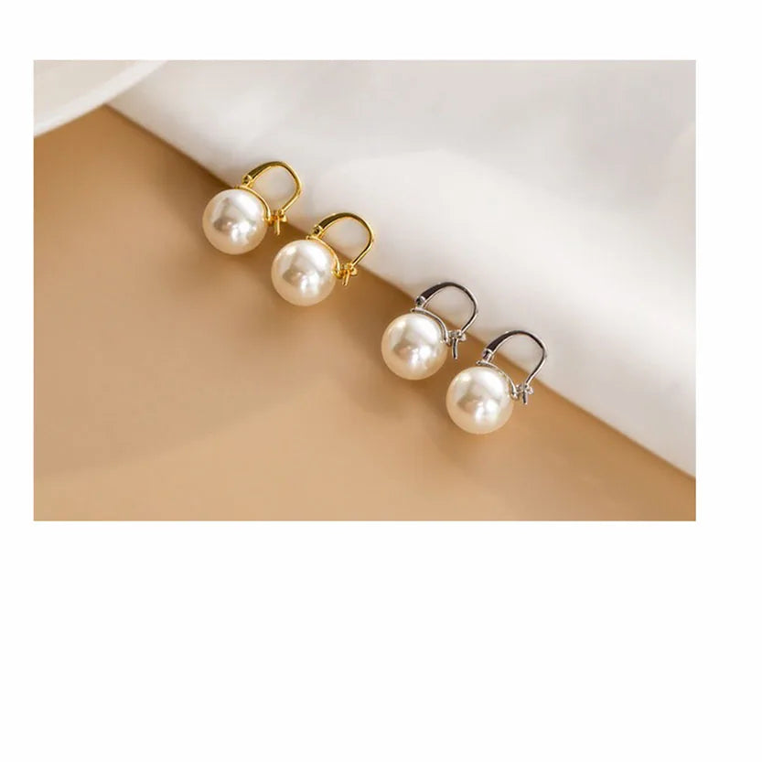 Newest 925 Sterling Silver Round Earrings Bohemian Style 10 mm Shell Pearl Fashionable Gold Plating for Wedding and Gifts