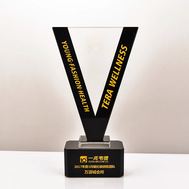 Victory V   Shape Personalized Blank Crystal Trophy 3D Laser Engraved Glass Crystal Trophy Business