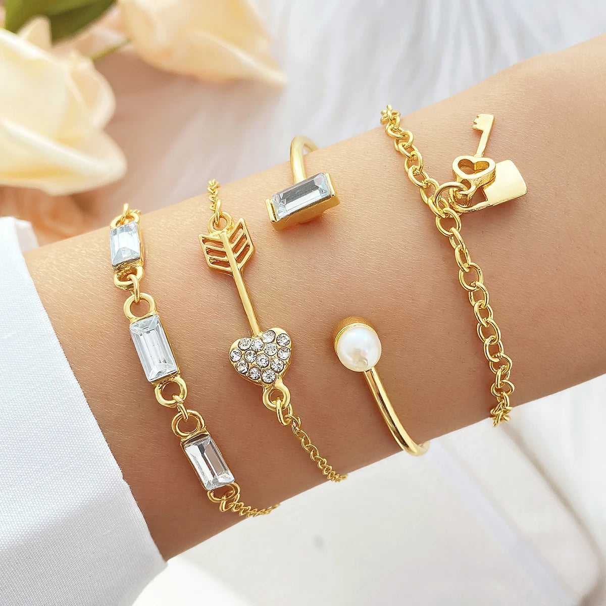 New Gold Plated Geometric Crystal Bracelets Set for Women Fashion Jewelry Heart Lock Key Arrow Charm Bracelet Bangle