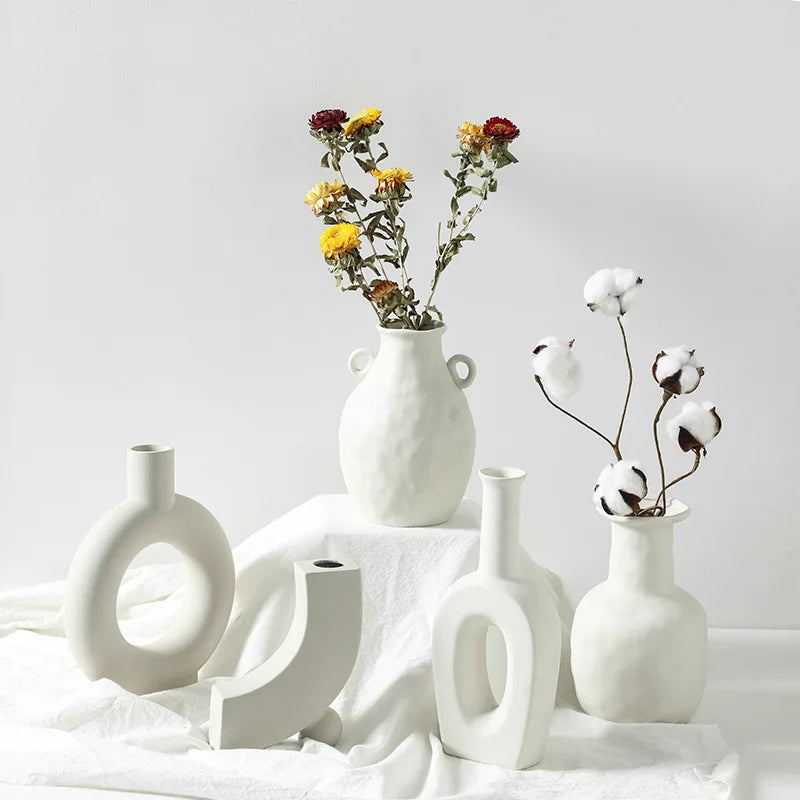 Nordic Modern Luxury Porcelain Ceramic Flower Vase Elegant Classic Irregular Shape for Home Living Desktop Office Wedding Party