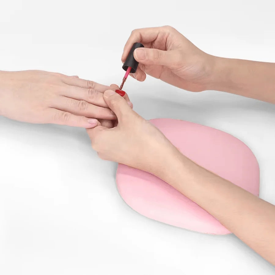 Good Quality Memory Sponge Nail Elbow Rest Nail Tech Arm Rest Portable Mini square Heart Shaped Wrist Rest Pad with Pu Leather