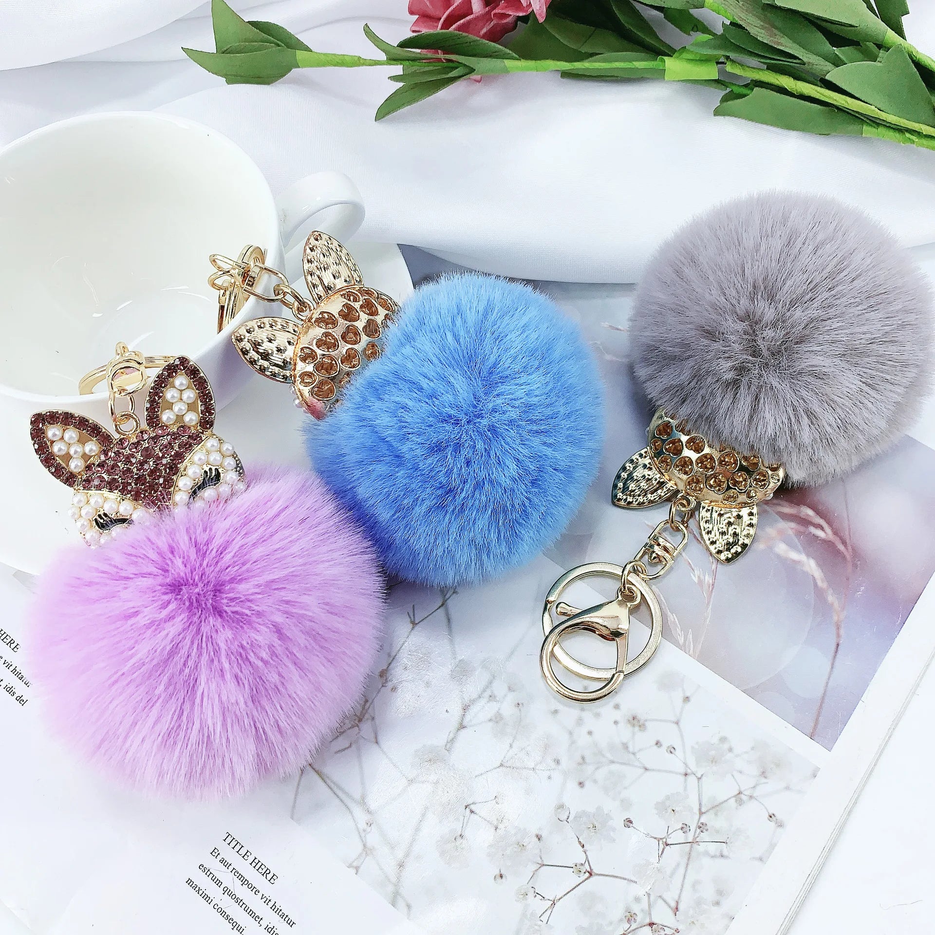 Custom Design Multi Color Diamond Pearl Cute Pompons Ball Bag Car Keyring Animal Charm Pendant Fox Key Chain for Women and Girls