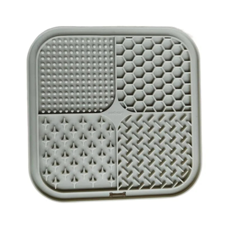 2024 New Product Foldable Silicone Lick Mat Pet Bowl Pet Licking Mat Feeder Silicone Dog Lick Mat With Suction Cups
