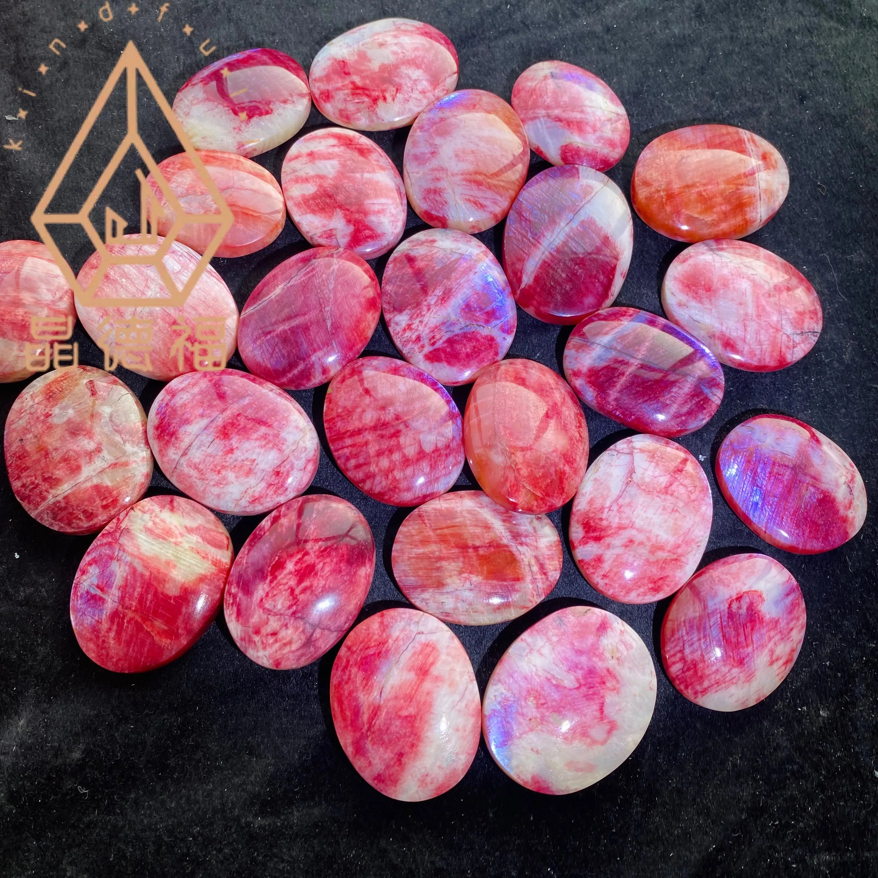 Kindfull Wholesale Natural Crystal Stone Strong Flash Red Moonstone Palmstone for Decoration