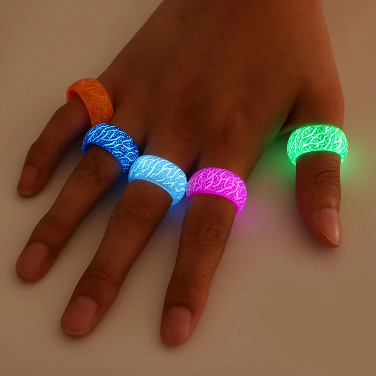 Cross Border New Trendy Fashion Jewelry Rings Cool Crack Resin Ring Magic Forest Luminous Ring for Men Women