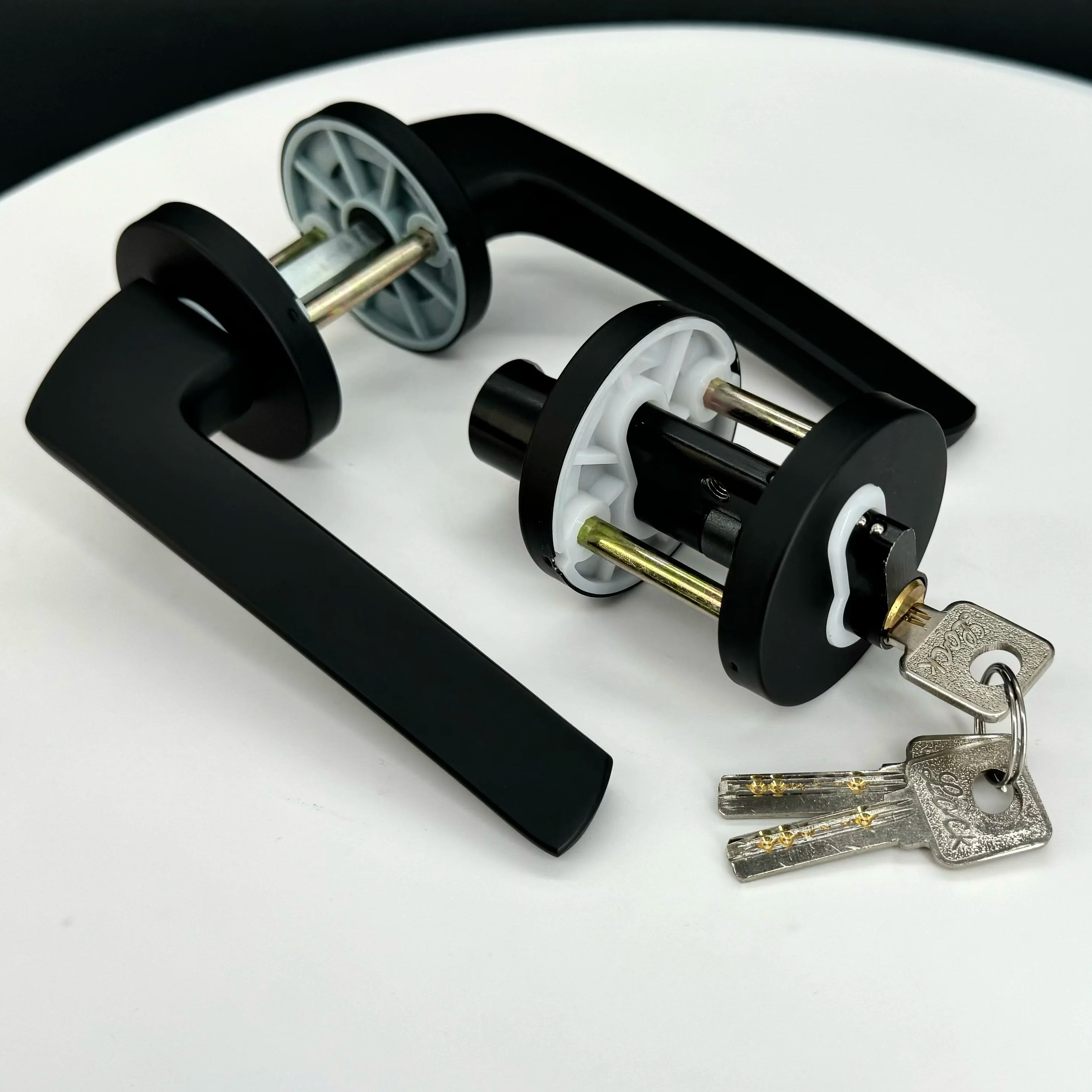 Indoor Door Handle Aluminum Alloy Solid Modern Factory Wholesale Price Door Handle and Lock