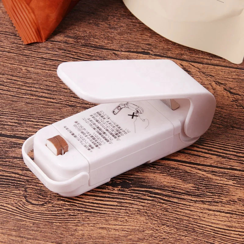 Top1 Portable CE Certified Mini Sealing Machine for Plastic Bags & Food Packets Smart Sealer