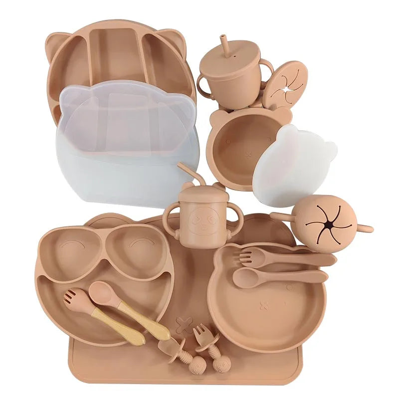 Wholesale Bpa Free Cute Baby Training Feeding Set Eco-friendly Non-toxic Divider Spoon Suction Bowl Silicone Plate Feeder Cup