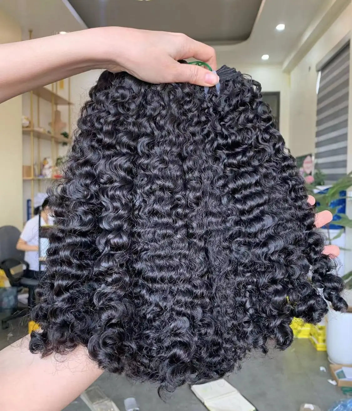 Wholesale Raw Vietnamese Burmese Curly Hair Bundles Fast Shipping Raw Cuticle Aligned Raw Human Hair Extensions