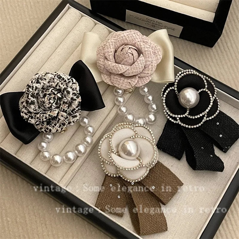 New Fashionable French Girl Retro Camellia Brooch High End Socialite Style Pearl Bow Pin Tie