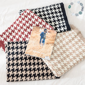 WN Eco-Friendly Cotton Knitted Houndstooth Throw Blanket Softest Comfortable Warm Fashionable Fluffy Jacquard Design