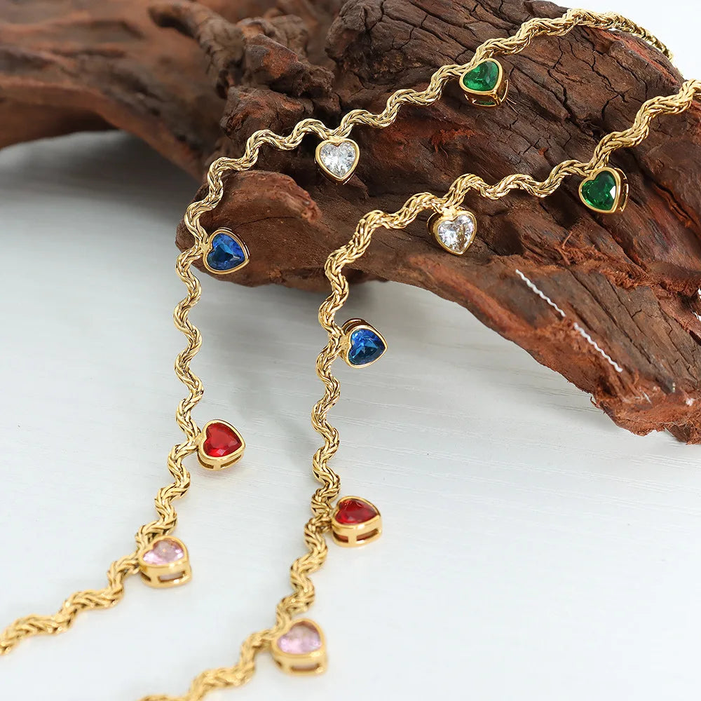 New Colorful Gemstone Heart Charm Necklace Cupid Cut Zircon Inlaid PVD 18K Gold Unique Strand Chain Clavicle Necklace for Women