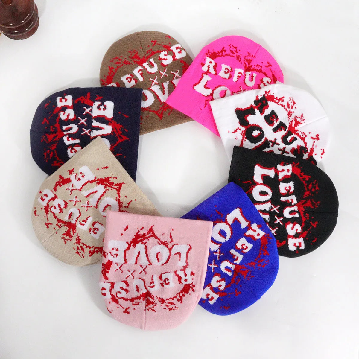 1pc Fashionable Y2K Skully Cap Jacquard Heart Shape Pattern Lovers Knit Beanie Cap for Ski Sports Party Winter's Hot Sale