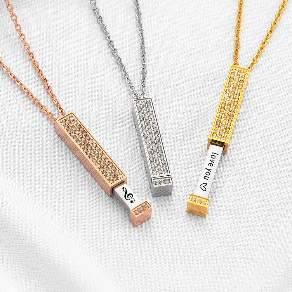 QIUHAN OEM Personalized Expandable Three-dimensional Engrave Letter Inlaid Zircon Necklace Jewelry