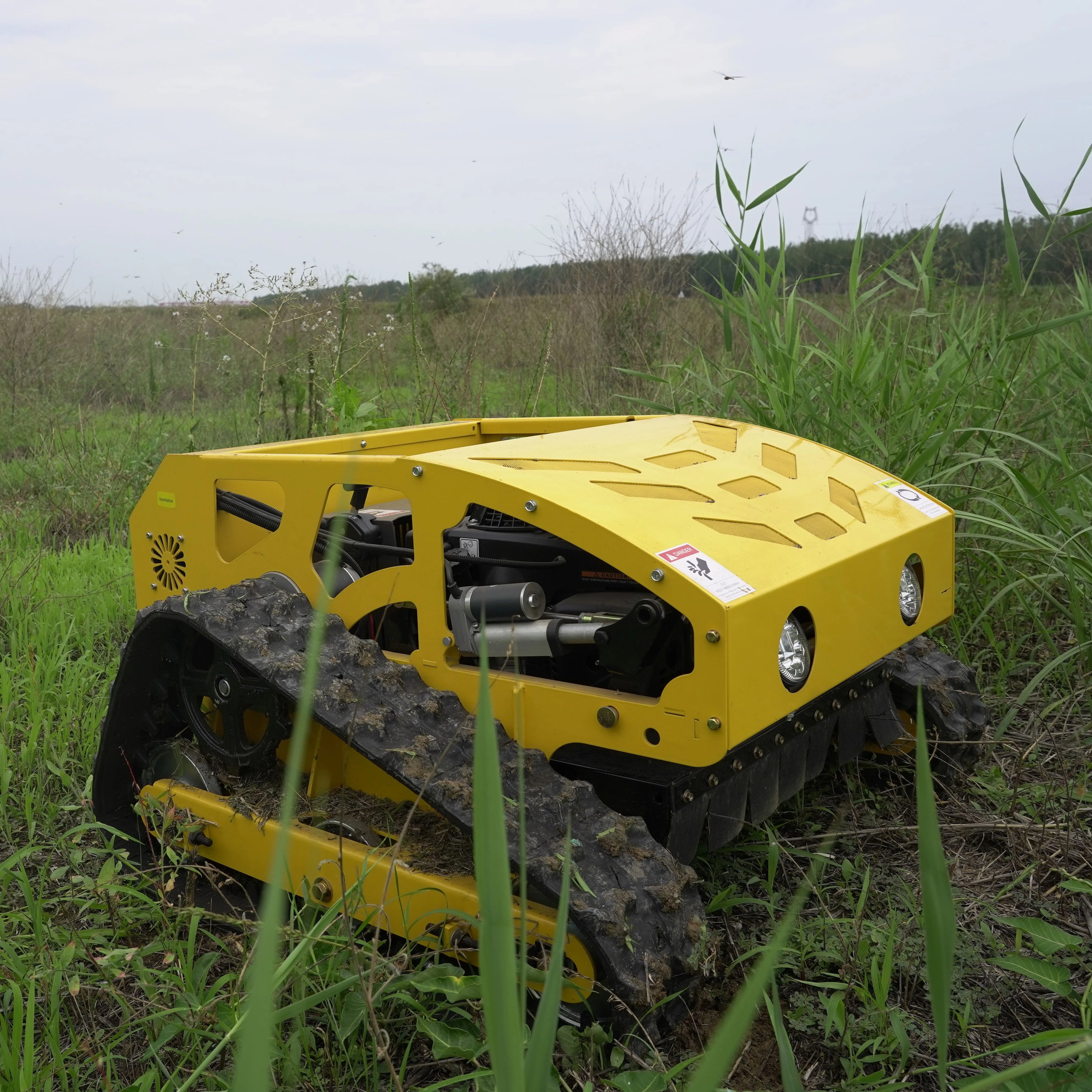 Cheapest 7.5HP Gasoline Robot Lawn Mower Grass Cutter Flail Mower Wheel Mowers Petrol Lawnmower