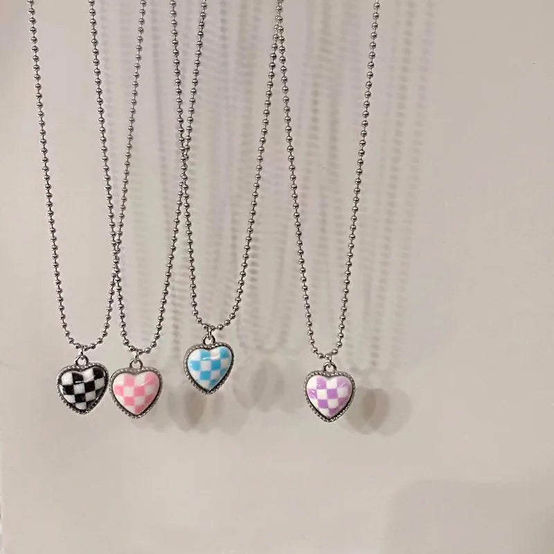 Multi Colors Checkerboard Pattern Plaid Heart Necklaces for Women Metal Bead Chain Love Heart Pendant Necklace Gift Jewelry