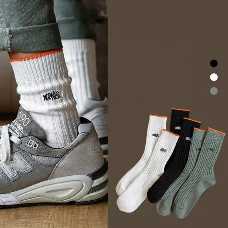 Wholesale Fashion Trending Embroidered Socks Men Casual Streetwear Ribbed Cotton Crew Socks