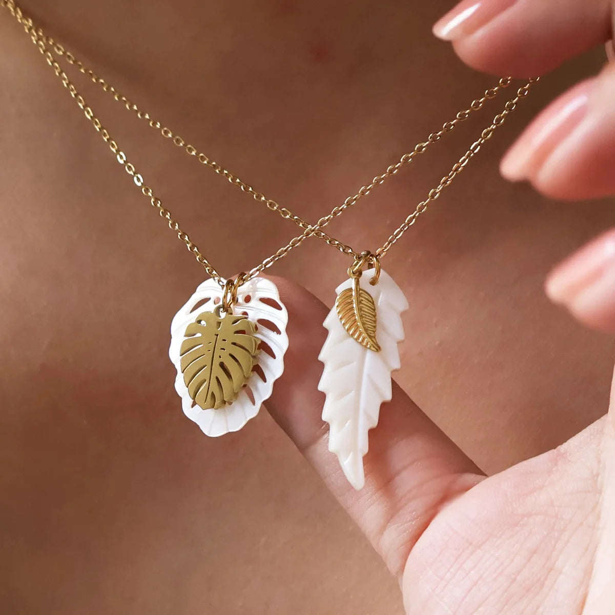 New Natural White Shell Hollow Carved Leaf Pendant Necklace Waterproof Stainless Steel Gold-plated Fashionable Women's Jewelry