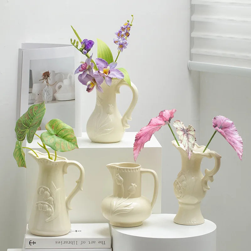 Creative Relief Cream Style Ceramic Vase High-End Donut for Home Decoration Fresh Hydroponic Flowers Arrangement Matt for Living