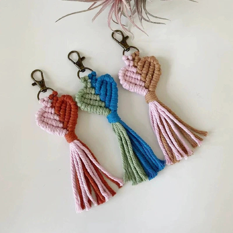New Nordic Anime Two-Tone Heart-Shaped Floating Rechargeable Safe Keychain Hand Woven Alloy Bag and Valentine's Day Pendant Gift