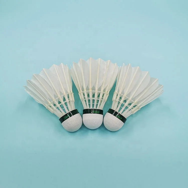 High Durability Professional Badminton Shuttlecocks with Strictly Quality Examination for Tournament and Competition