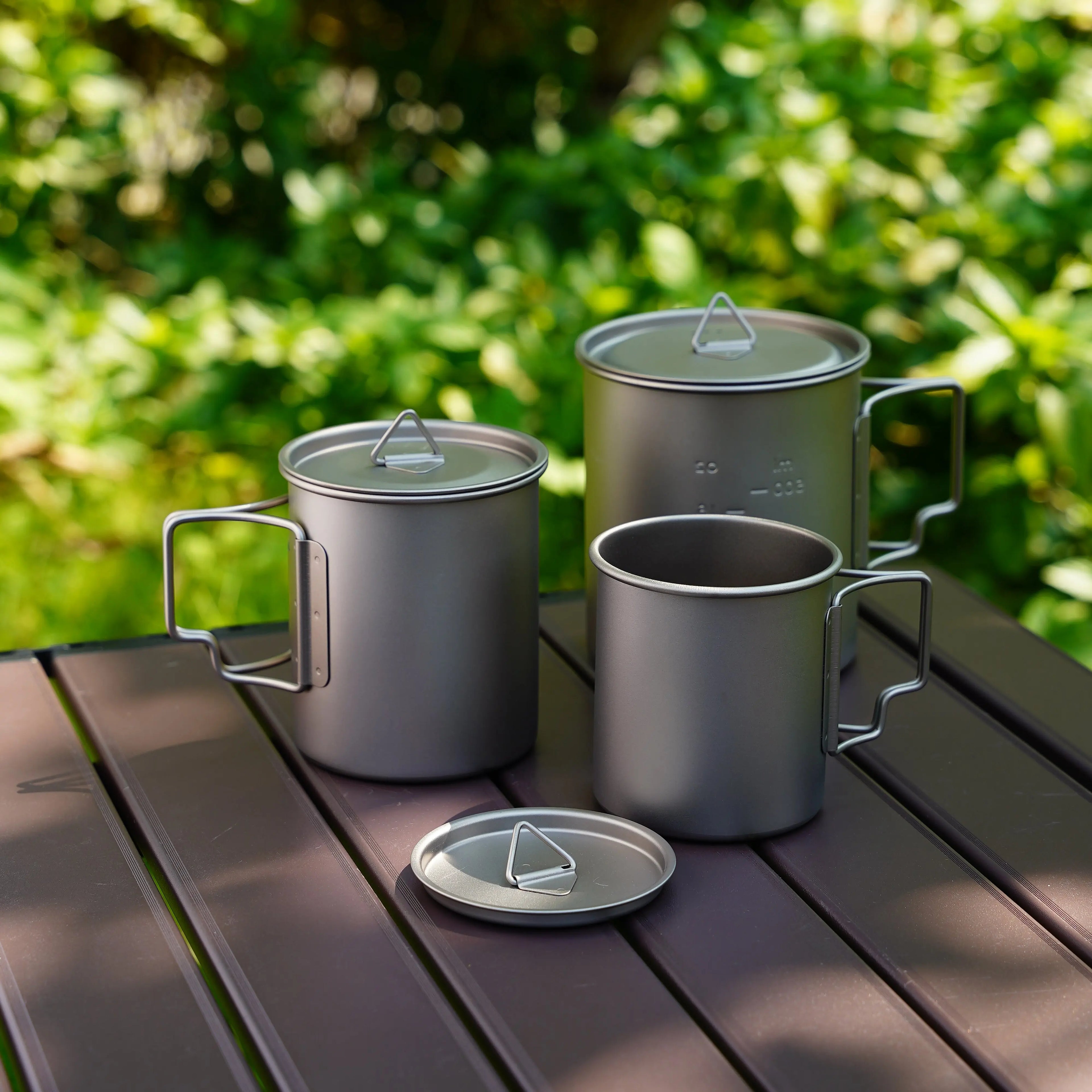 Lightweight Outdoor Camping Equipment Pure Titanium Water Cups Travel Titanium Mug with Folding Handle